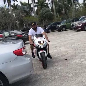 Meet your Posher, Joefred